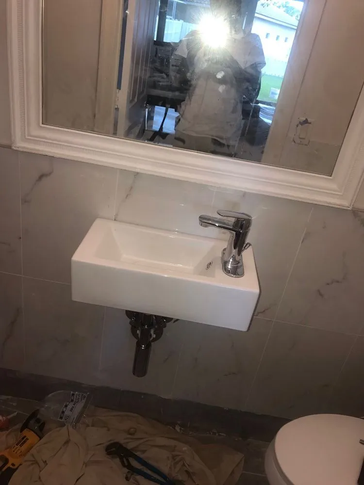 Slide of Mister Pipe Line