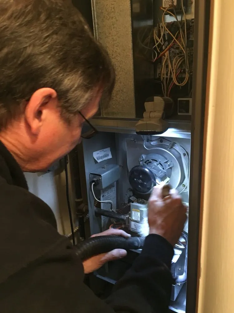 Slide of Mitchell's One Hour Heating & Air Conditioning of Cleveland