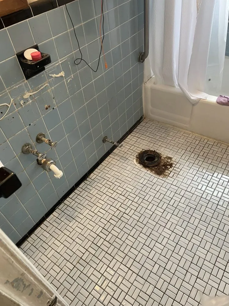 Slide of MM&C Home Improvement