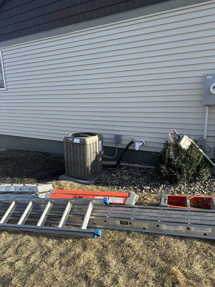 Slide of MN's All Seasons Comforts