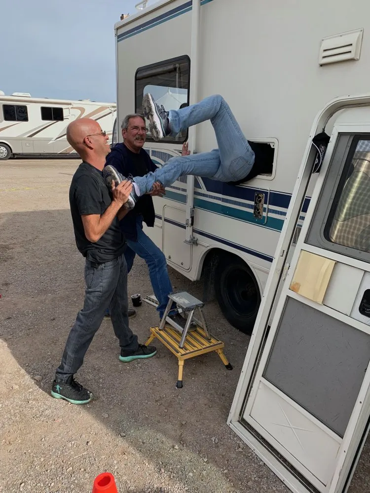 Slide of Mobil Tech RV Repair