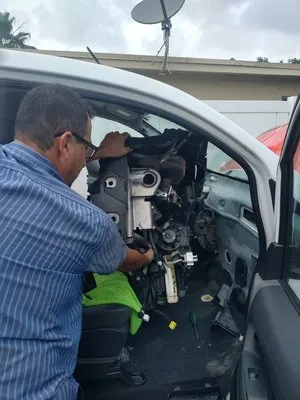 Mobile Automotive AC Service Logo