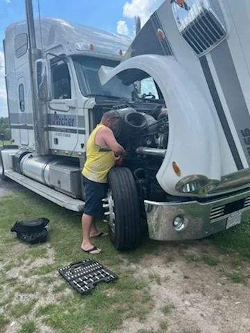 Slide of Mobile Solutions Auto & Machine Repair