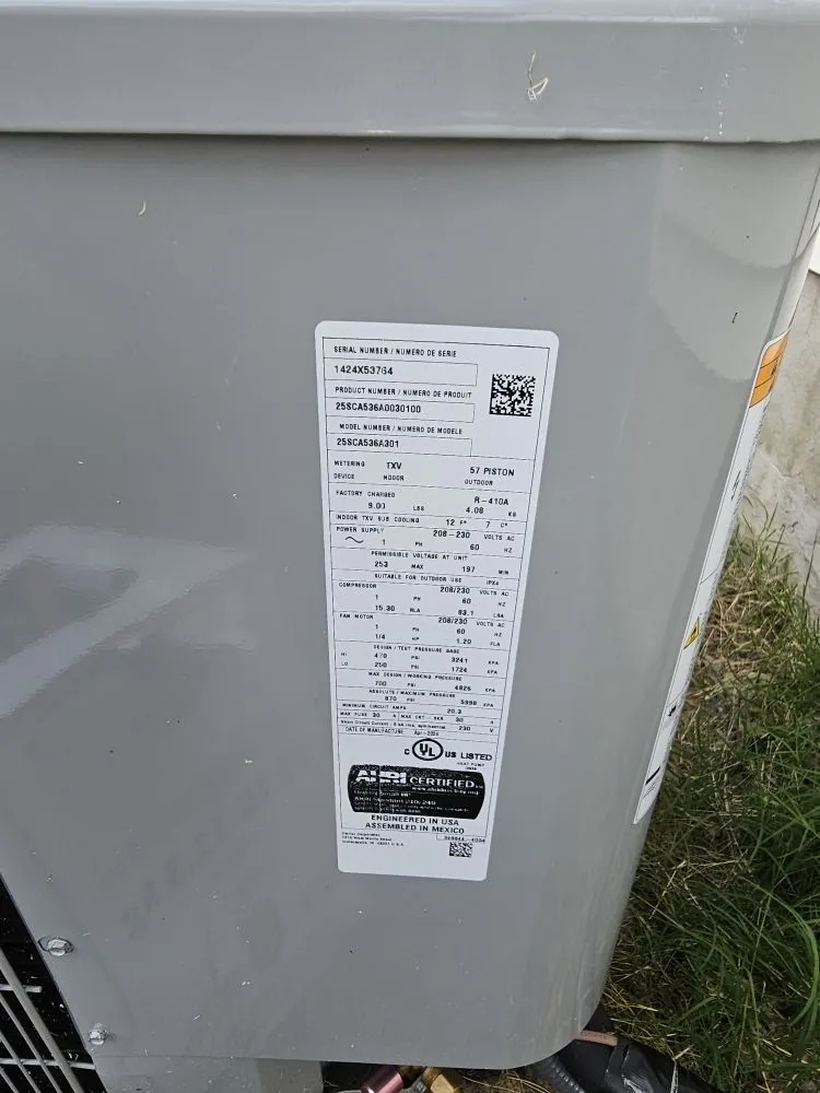 Slide of Molo Hvacre