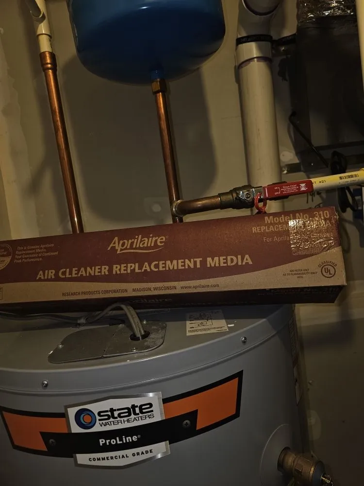 Slide of Molo Hvacre