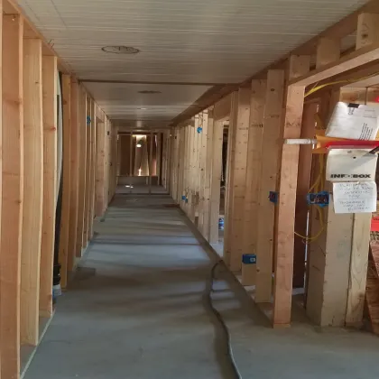 Slide of Monarca Electric