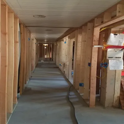 Monarca Electric Logo