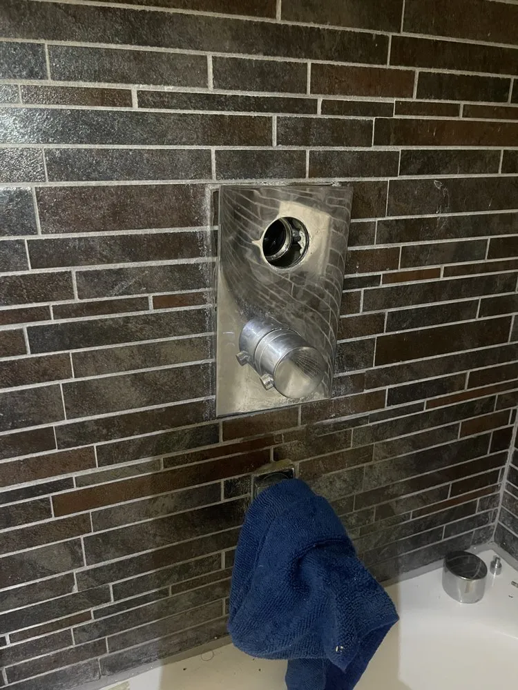 Slide of Montesino Services