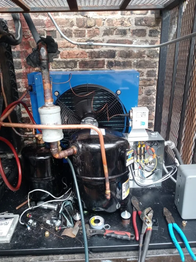 Slide of Moorcomfort HVAC/R