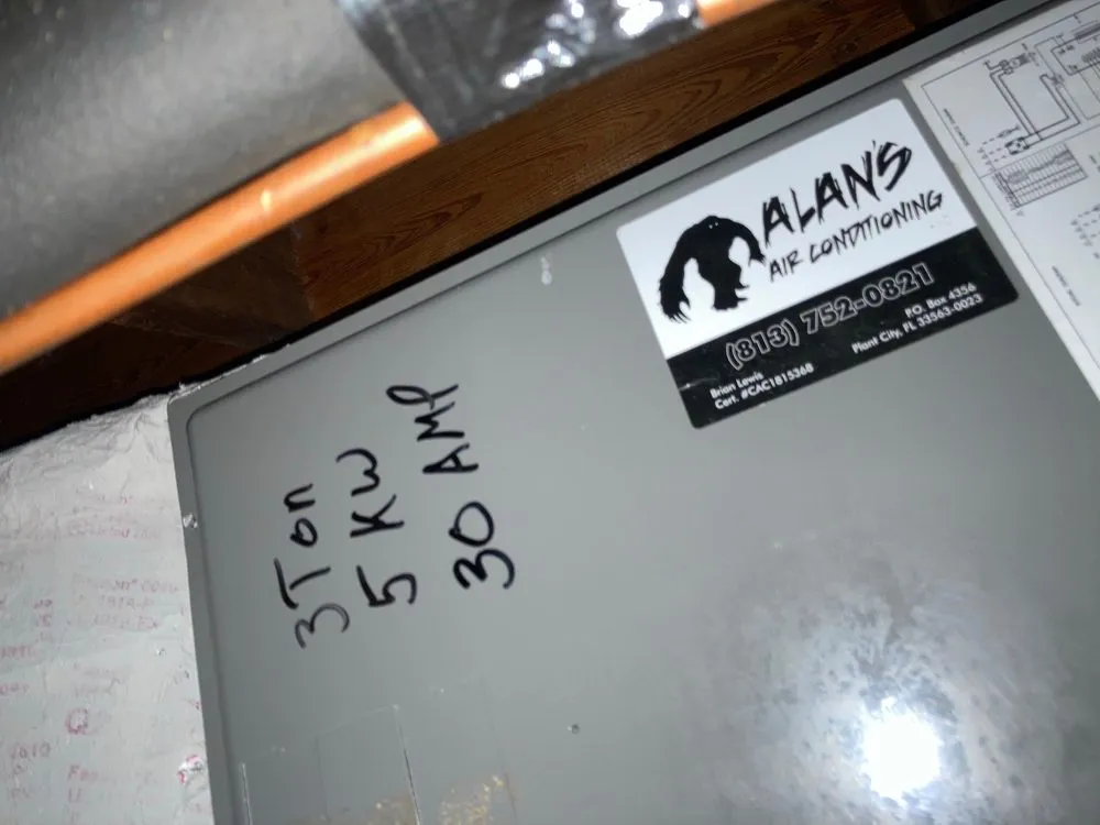 Slide of Moreno’s air conditioning services