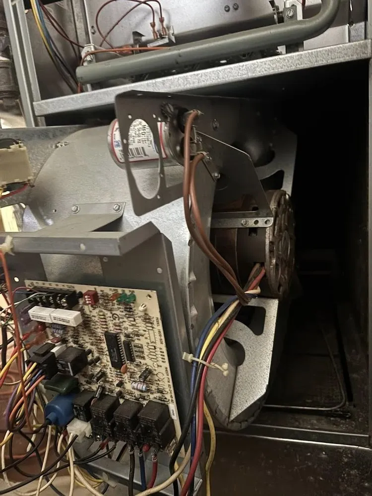 Slide of Mountain Breeze Heating and Cooling