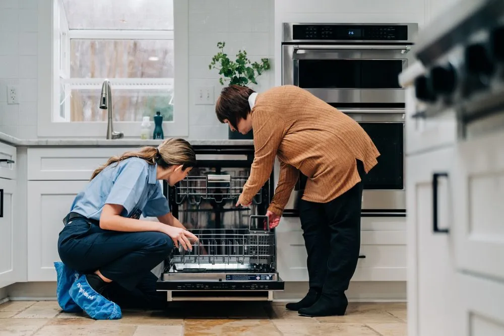 Slide of Mr. Appliance of West Loop
