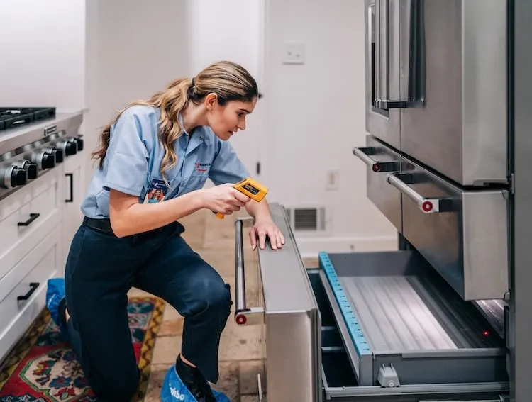 Slide of Mr. Appliance of West Loop