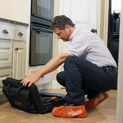 Mr. Appliance of West Loop Logo