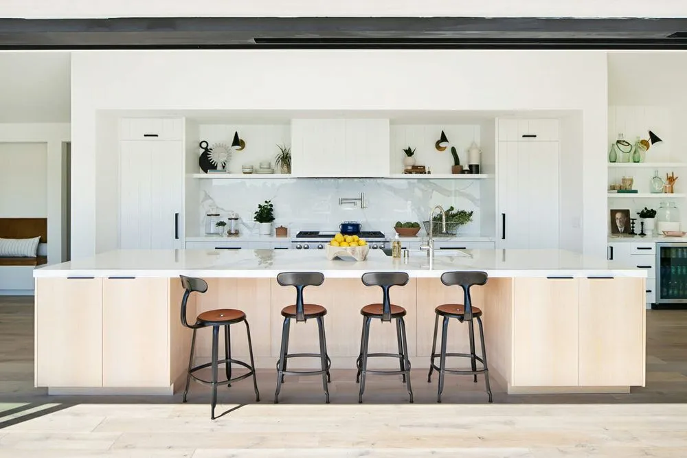 Slide of Mr Build Home Improvement