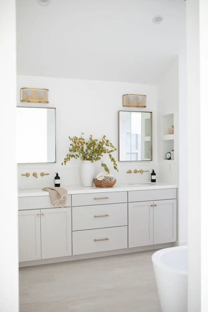 Slide of Mr Build Home Improvement