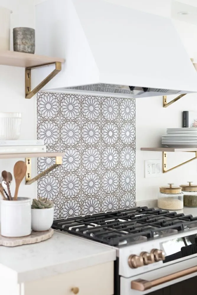 Slide of Mr Build Home Improvement