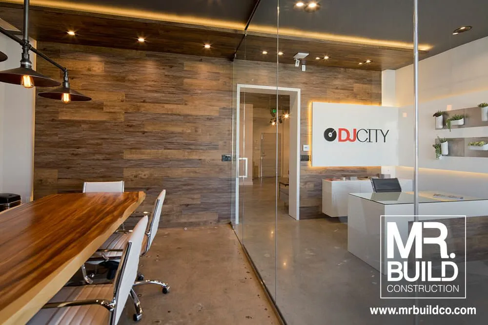 Slide of Mr Build Home Improvement