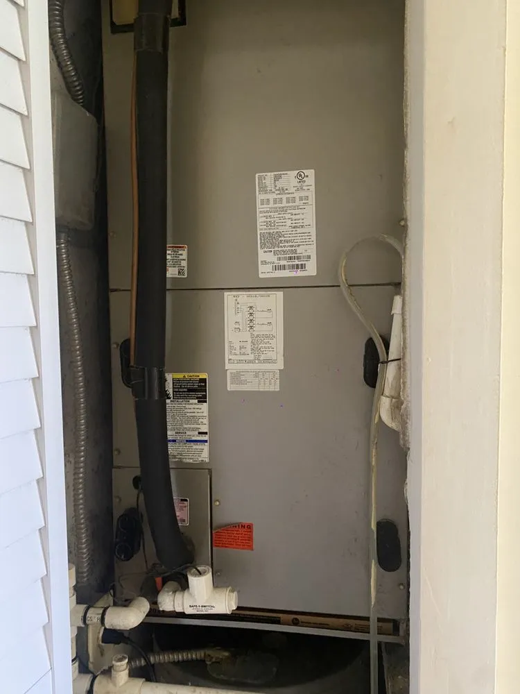 Slide of MR CLEAN AIR CONDITIONING