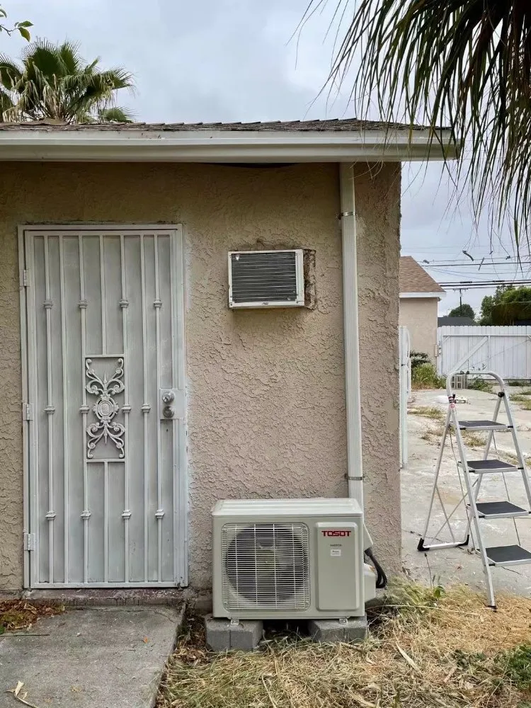 Slide of Mr Cool and Mr Warm