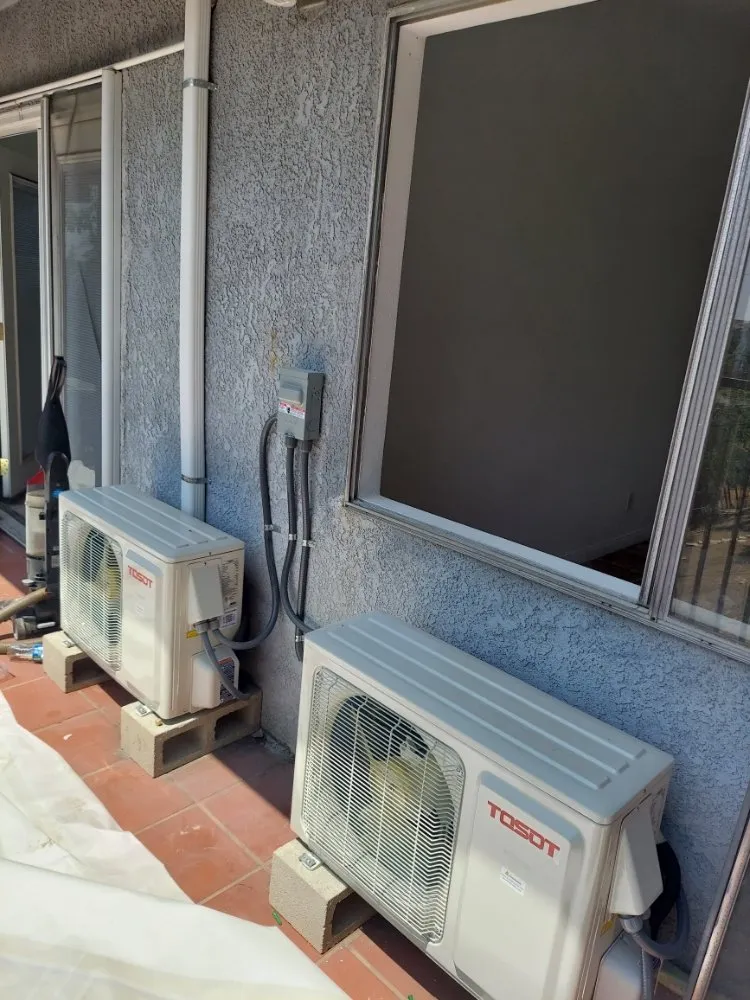 Slide of Mr Cool and Mr Warm