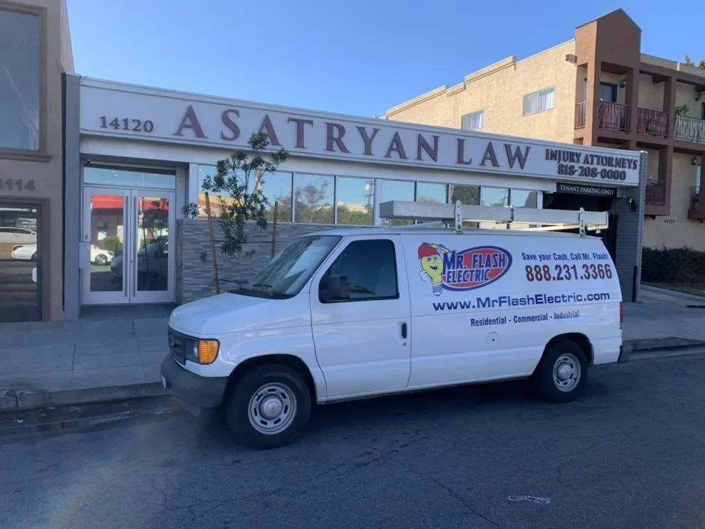 Slide of Mr Flash Electric