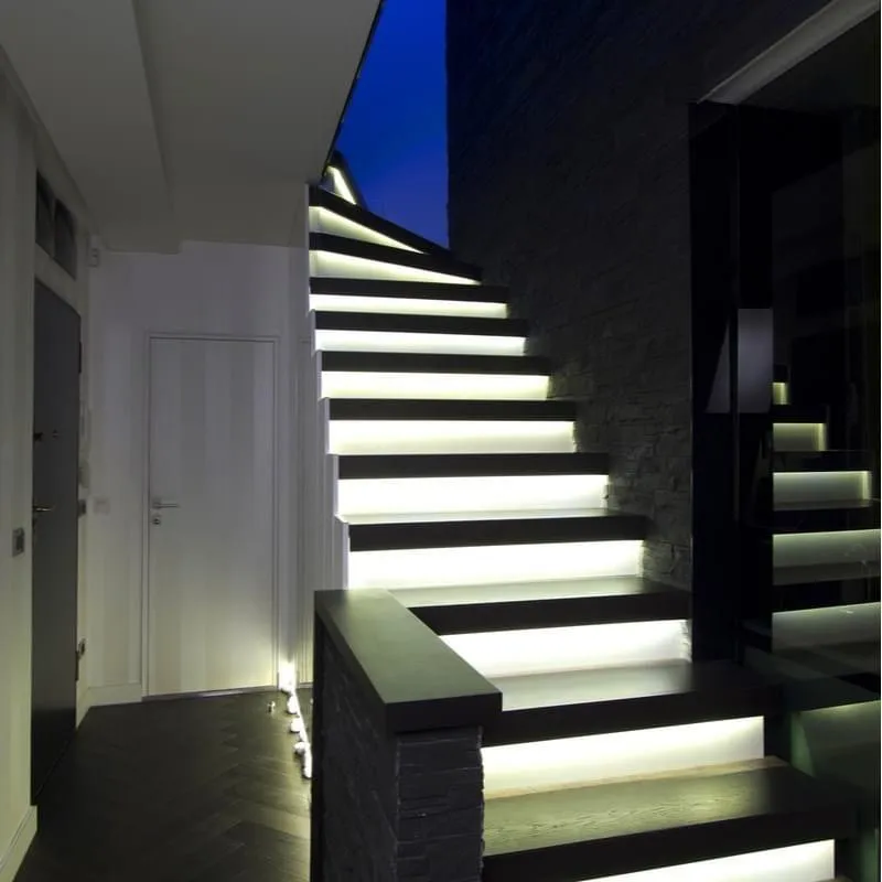 Slide of Mr Flash Electric