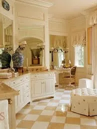 Mr Hammer Renovation Logo