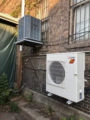 Mr Heating & Cooling LLC Logo