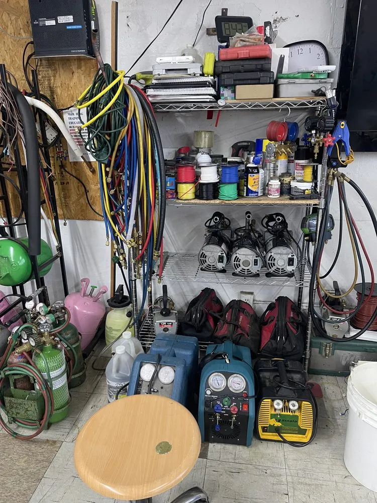 Slide of M&R HVAC Training Education