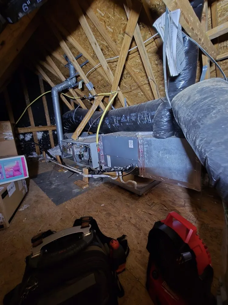 Slide of M&R HVACR Solutions