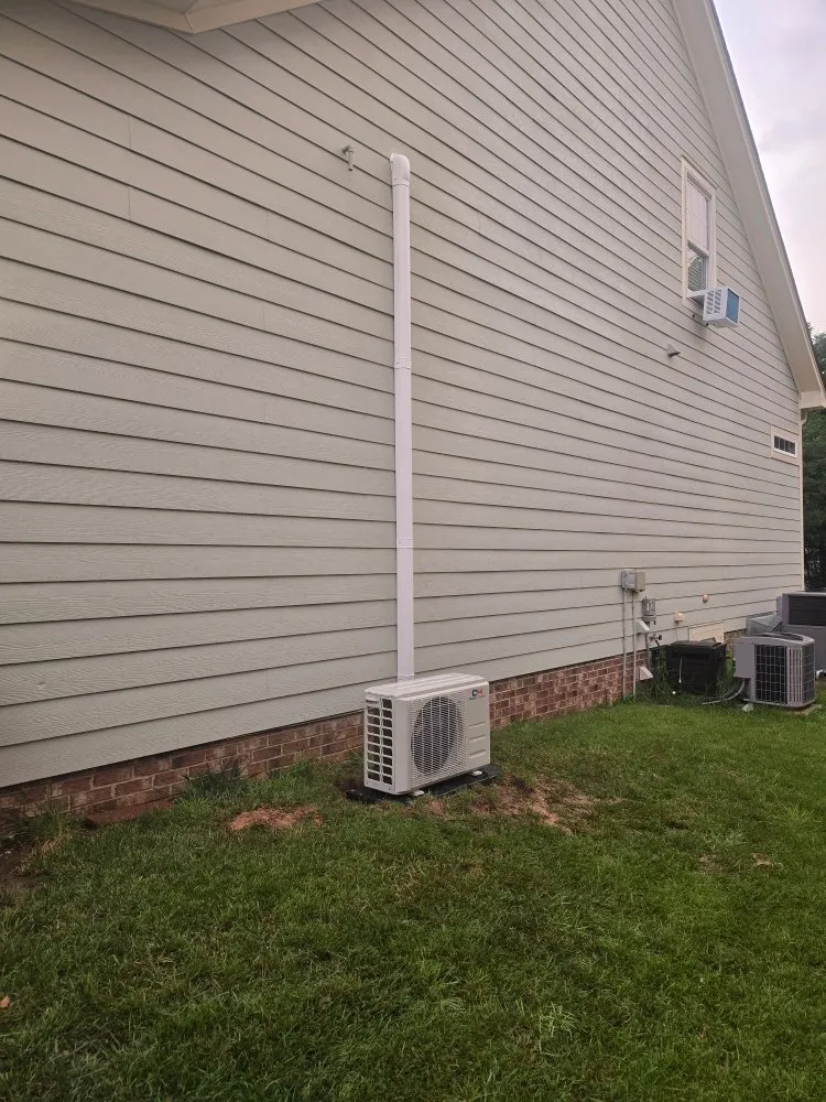 Slide of M&R HVACR Solutions