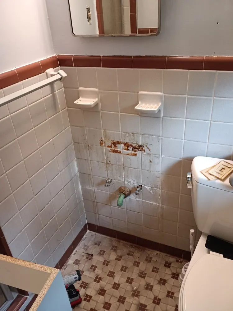 Slide of Mr Larry's Maintenance