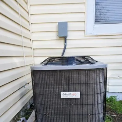 Mr. No Sweat Air Conditioning & Refrigeration Logo