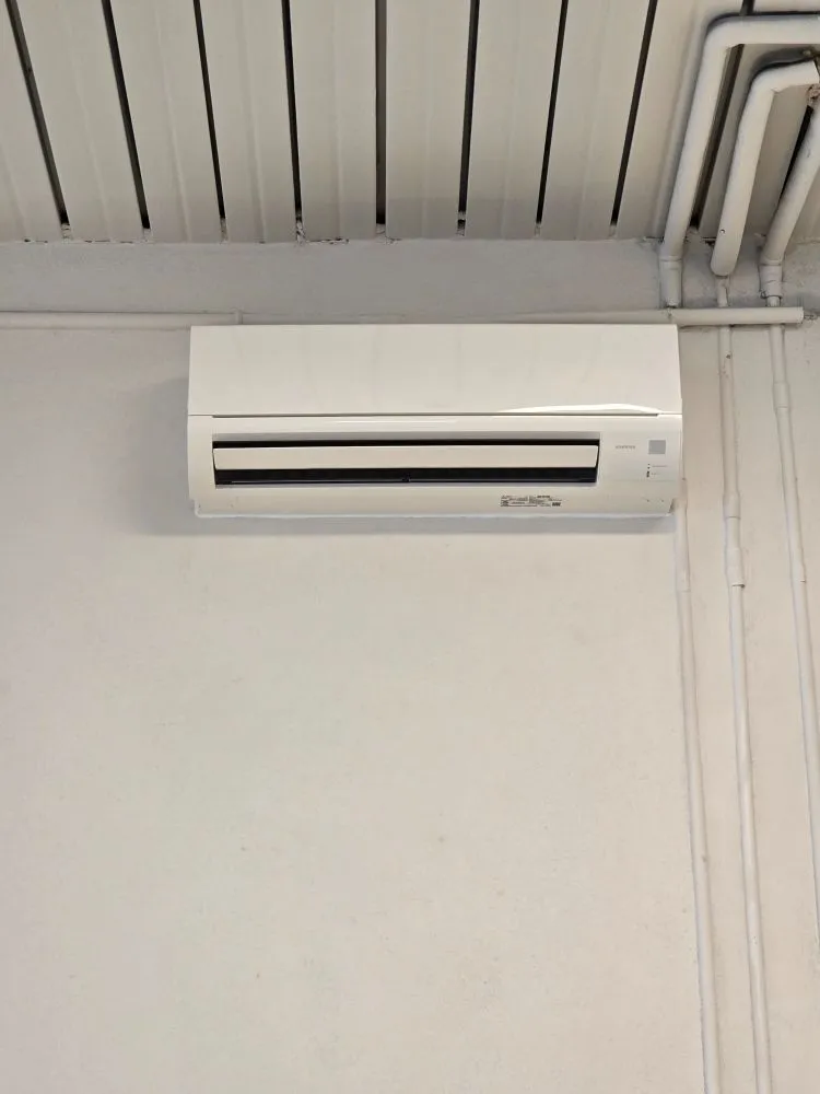 Slide of Mr Quick Fix