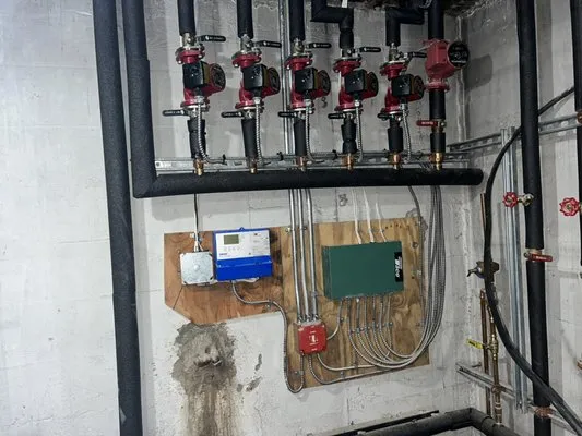 MS HEATING&COOLING Logo