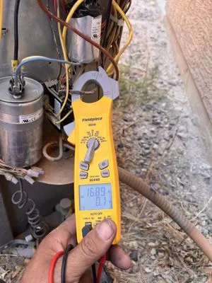 Mucho Frio Heating and Cooling Logo