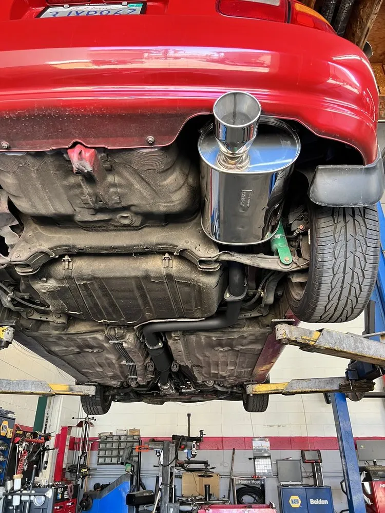 Slide of Muffler & Cat Depot