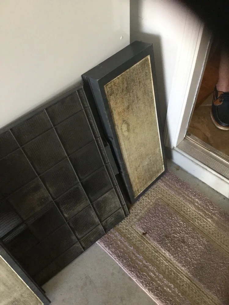 Slide of Munn's Sales & Service