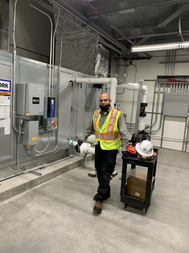 Slide of Nelson Carrillo