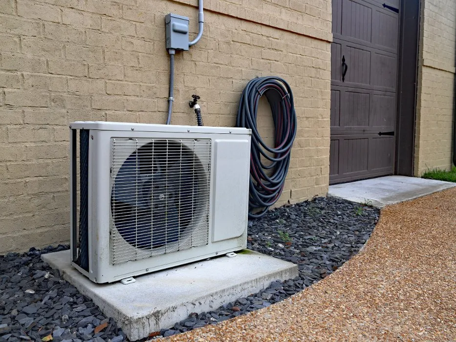 Slide of Nespolo Mechanical