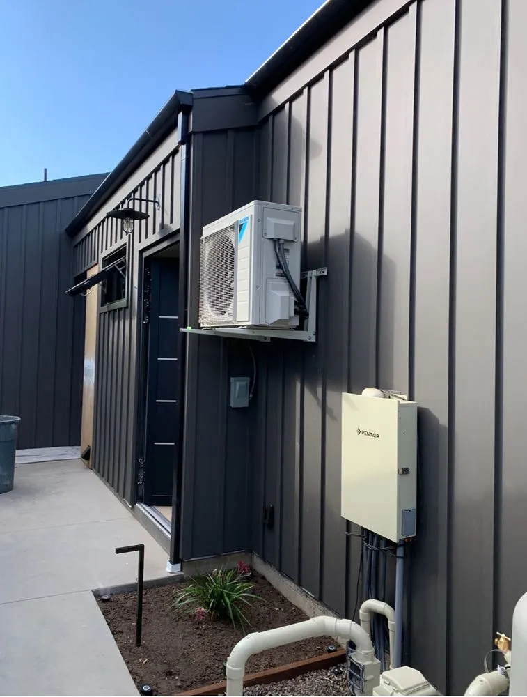 Slide of New Age Air