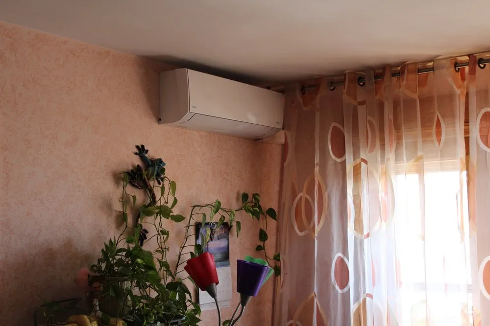 Slide of New York Ductless