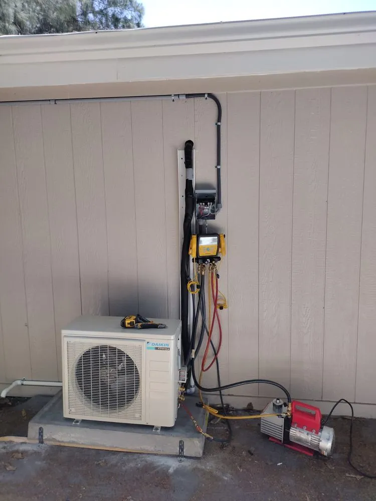 Slide of Neyderluis Air