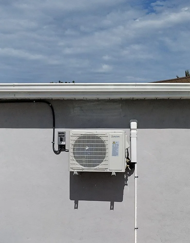 Slide of Neyderluis Air