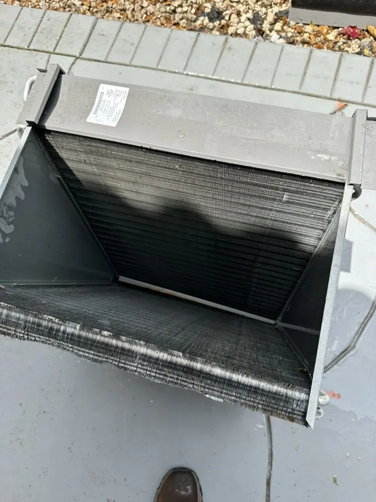 Slide of Nieves Complete Services