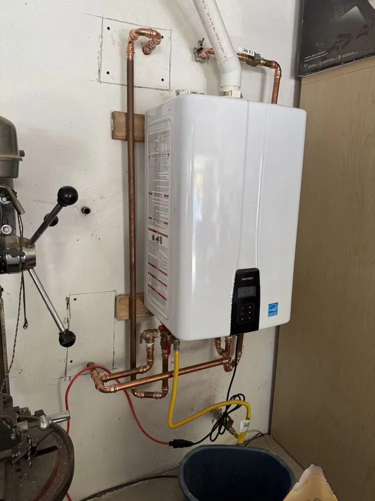 Slide of Nino’s Air