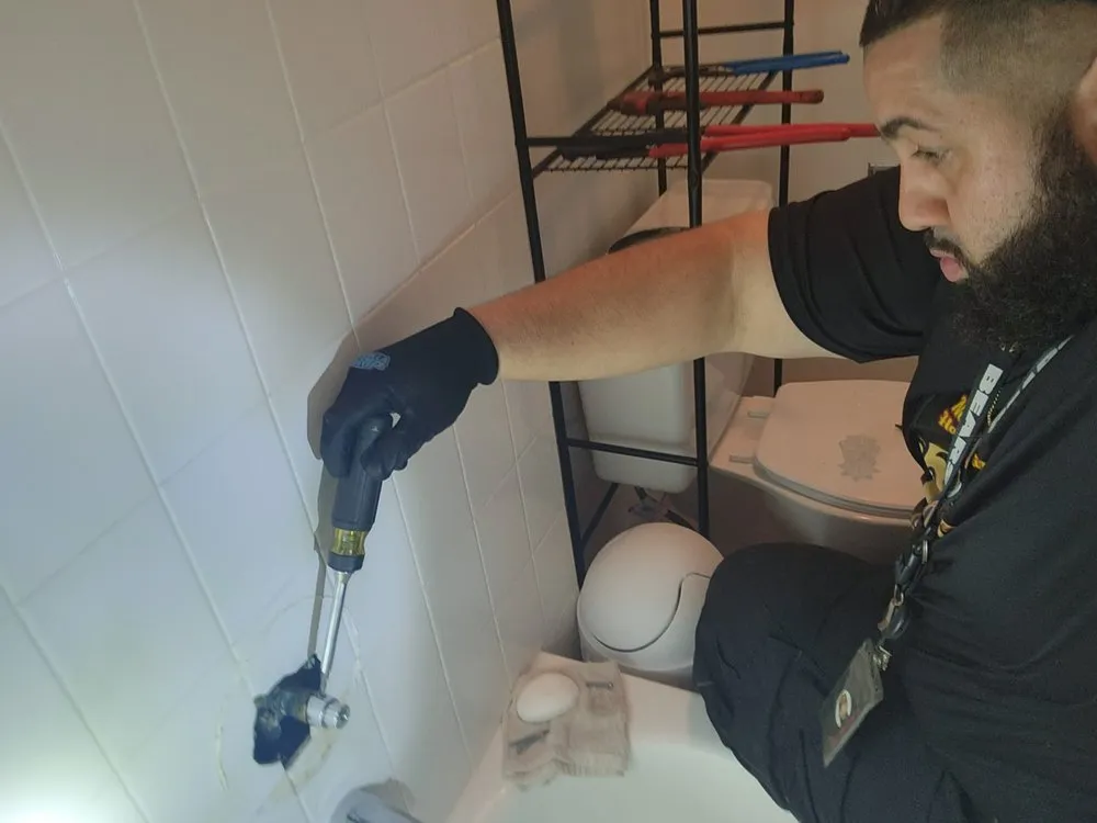 Slide of Noah's Air Repair