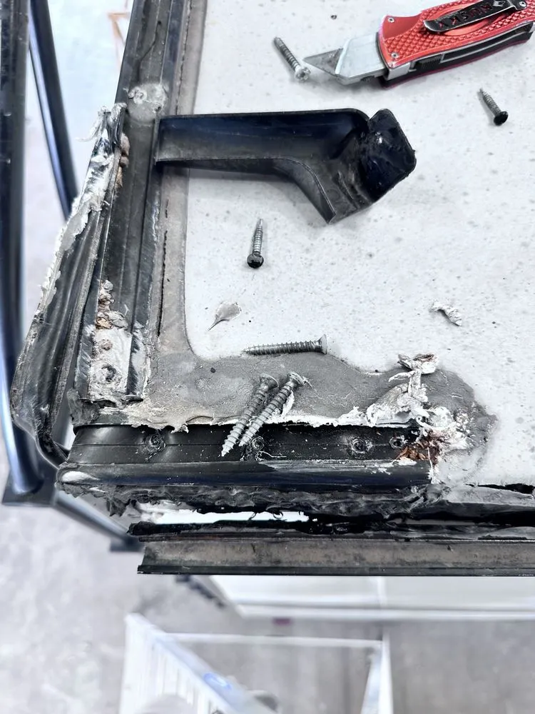 Slide of Nomad Mobile RV Repair and Services