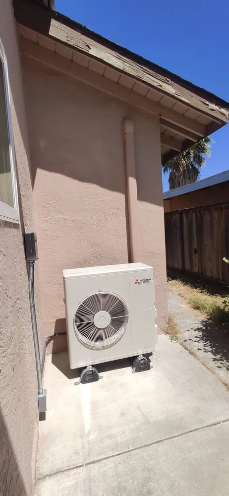 Slide of North Breeze